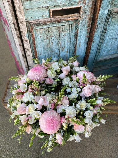 Rosè -Cranberry -fresh floral Wreath Arrangement