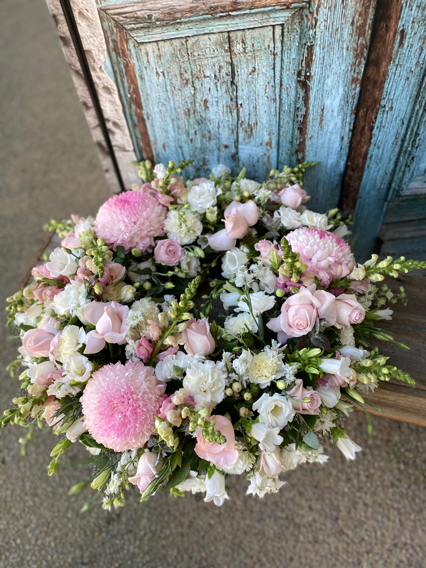 Rosè -Cranberry -fresh floral Wreath Arrangement