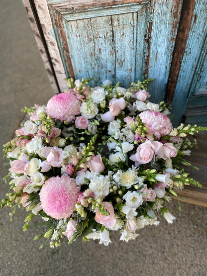 Rosè -Cranberry -fresh floral Wreath Arrangement